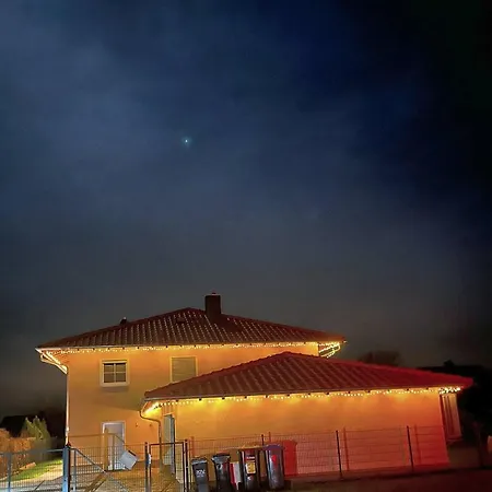 منزل للإقامة Private In Neubau Familienhaus