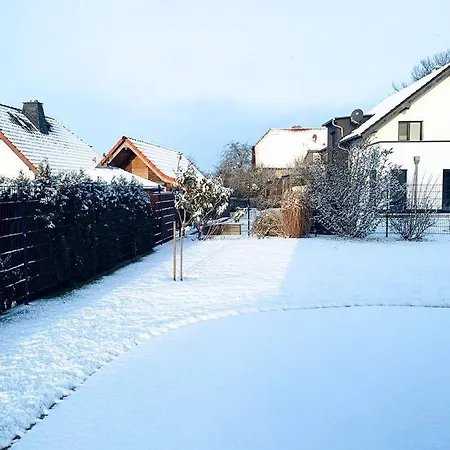 Private In Neubau Familienhaus * アルスフェルト