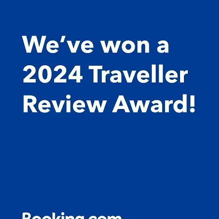 Private In Neubau Familienhaus * آلسفلد